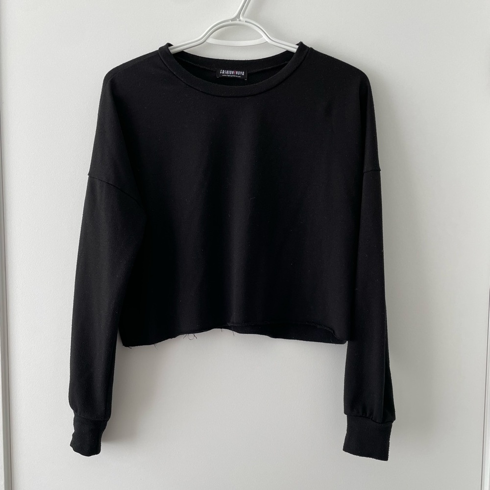 Fashion Nova Black Crew Neck Sweater - size S/M